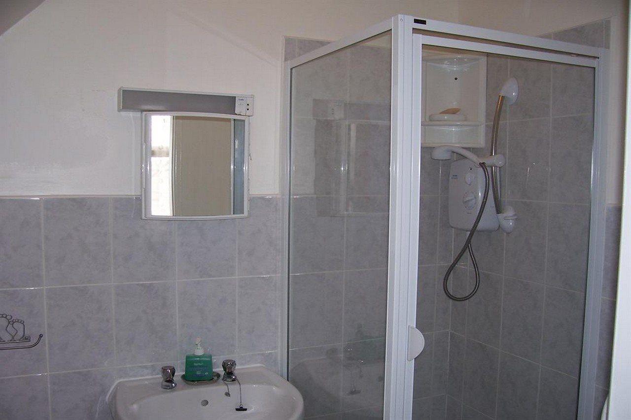 Green Bank Guest House Barrow-in-Furness Dış mekan fotoğraf