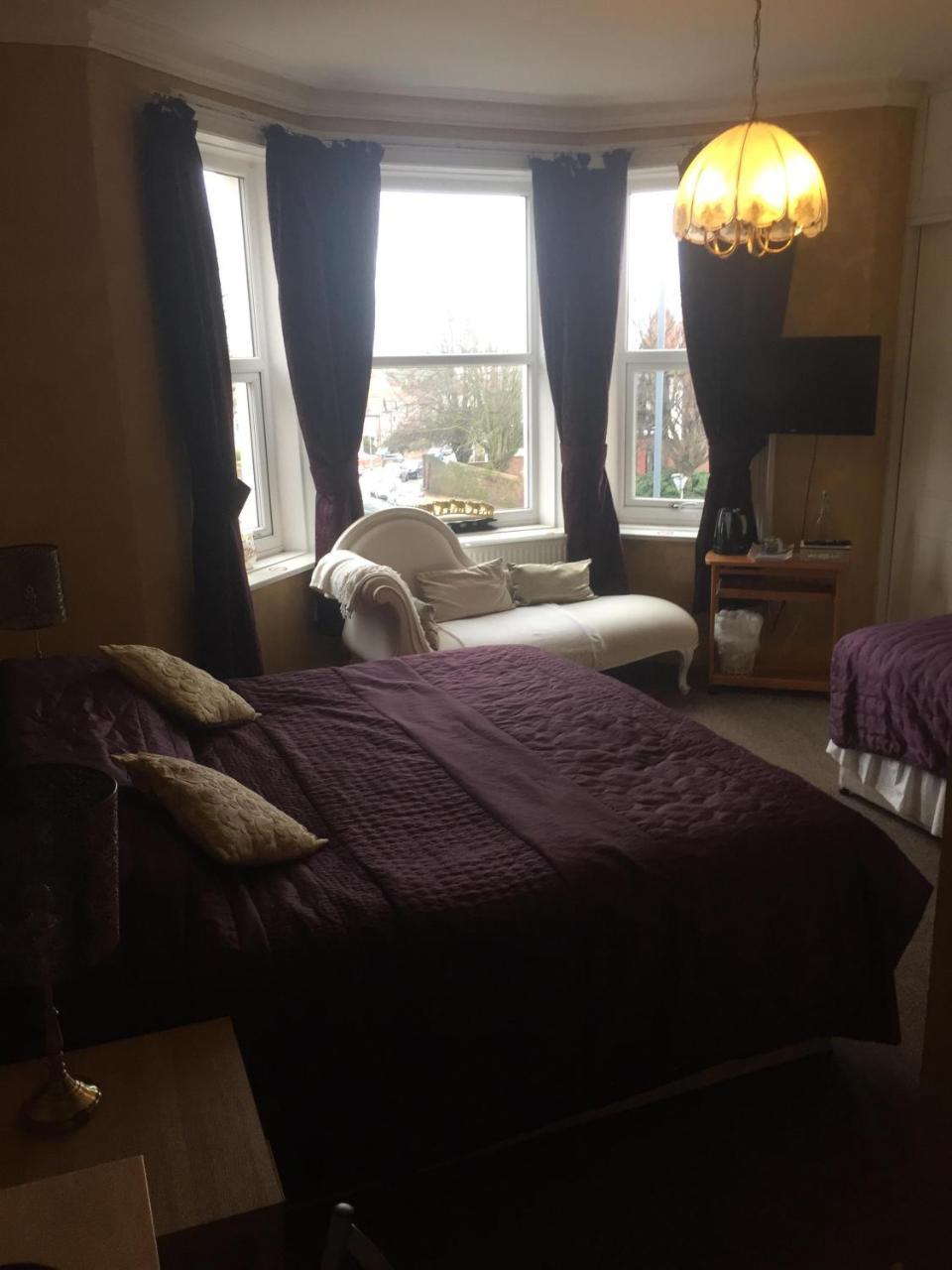 Green Bank Guest House Barrow-in-Furness Dış mekan fotoğraf