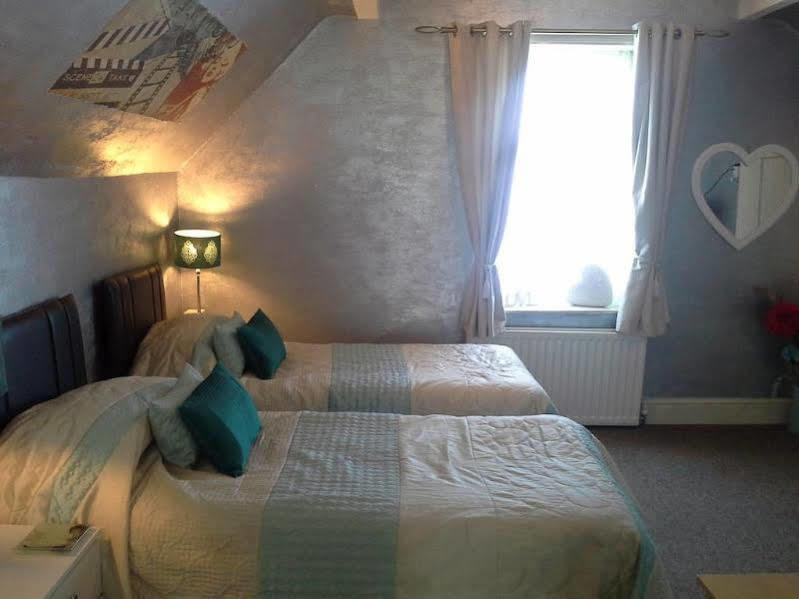 Green Bank Guest House Barrow-in-Furness Dış mekan fotoğraf